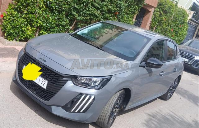 À vendre Peugeot 208 - 2