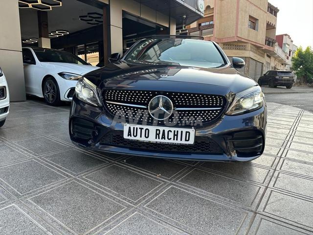 Mercedes Benz – 220 - 2