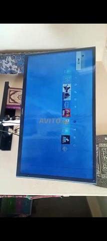 مرحباً بلاي ستيشن 4 بحالة ممتازة - 2