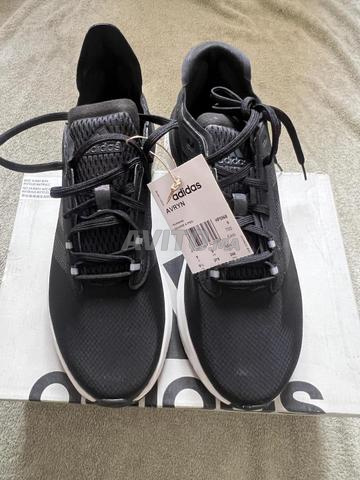 Adidas Original neuve avec semelle Boost