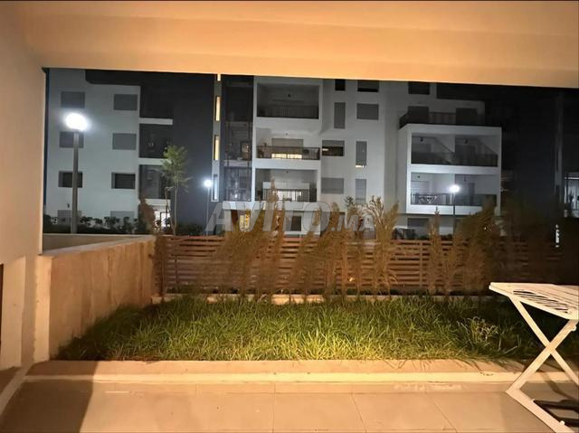 Appartement à louer 93 m² à Victoria Bouskoura - 2