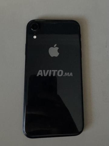 iPhone XR Noir 128 Go - 2