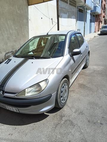 206 للبيع ما زالت نقية جداً - 2