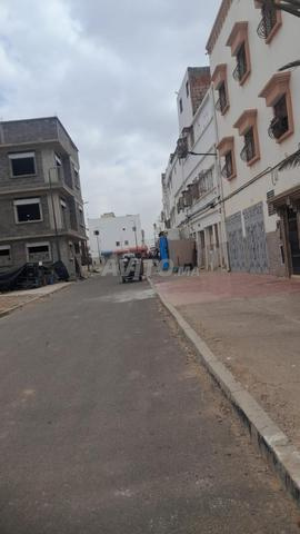 أرض سكنية بحي فونتي العليا، 127 متر، 140 مليون سنتيم