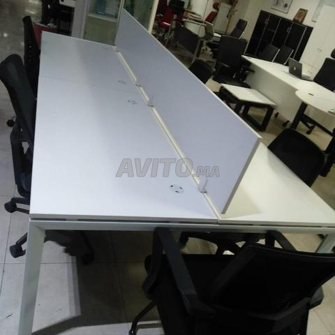 Station de Travail Multi-Postes - 2