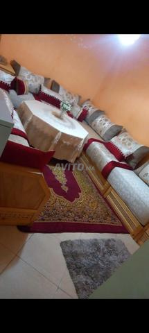 صالون مغربي مستعمل نظيف متكامل بالكوانات - 2