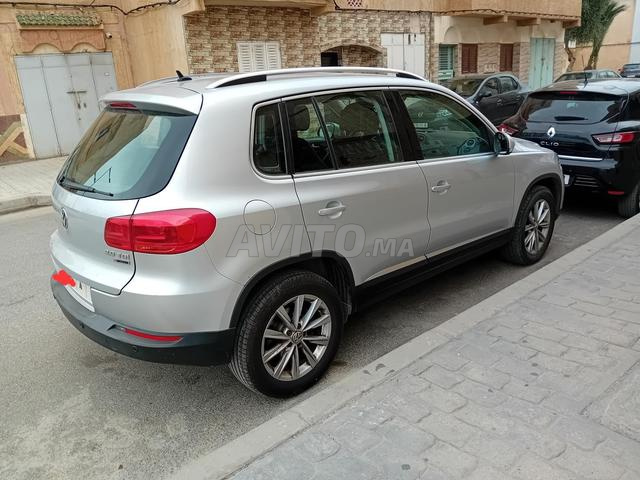 Volkswagen Tiguan - 2