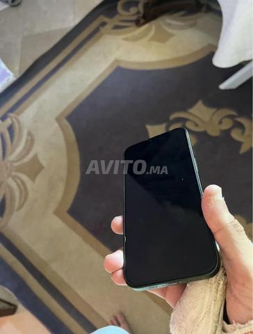 iPhone 13 en bon état - 2