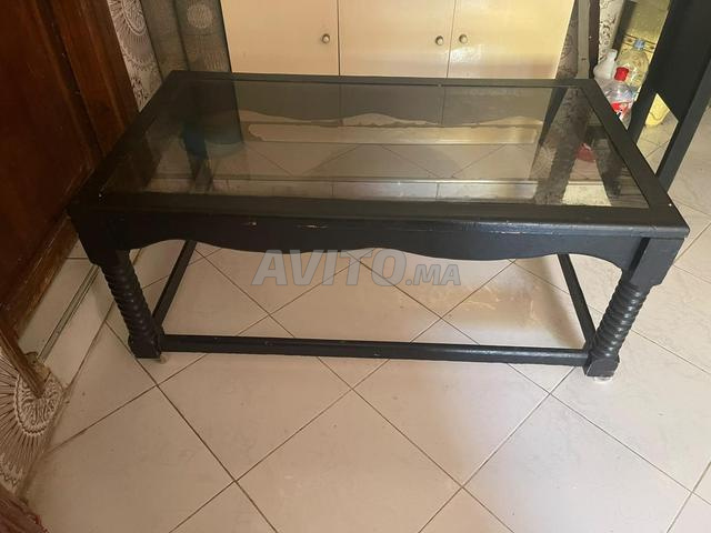 Table basse en verre neuve à vendre. - 2