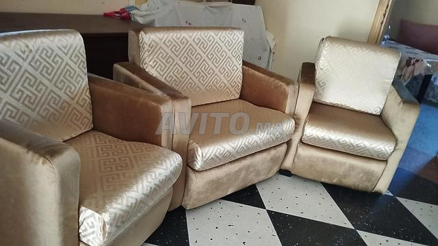 3 فتيات بسعر مناسب - 2