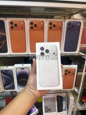 iPhone 17 pro silver - 2
