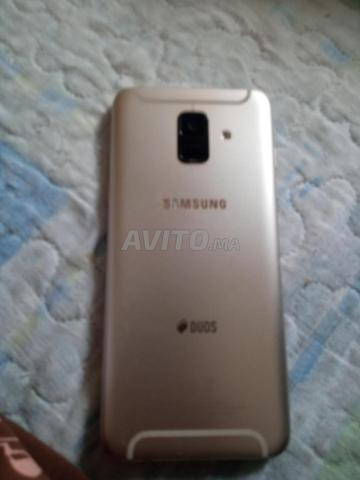 Samsung Galaxy A6 (2018) - 2