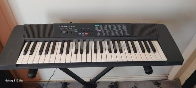 Orgue Casio CTK-100 importé de l'étranger