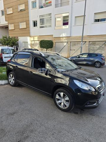Peugeot 2008 diesel avec panoramique - 2