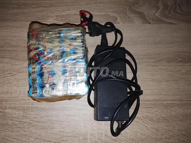 Batterie et chargeur de trottinette - 2