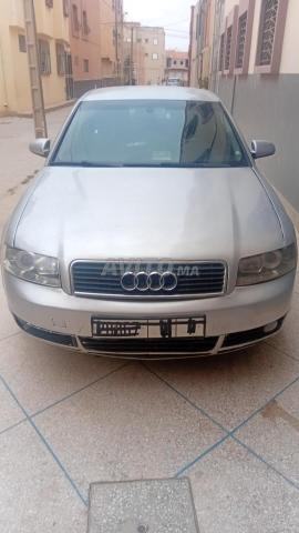 Audi A4. Modèle 2005 - 2