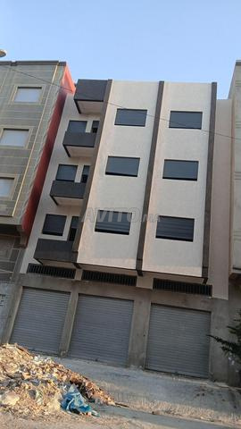 UN IMMEUBLE EN FINITION EN VENTE
