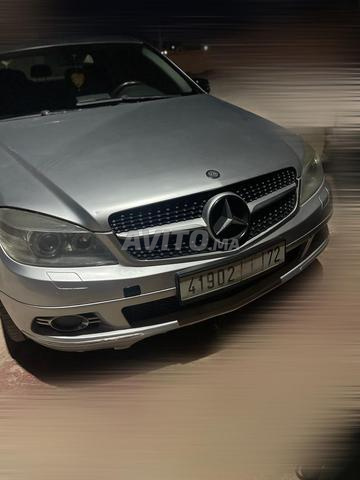 Mercedes-Benz c220 - 2