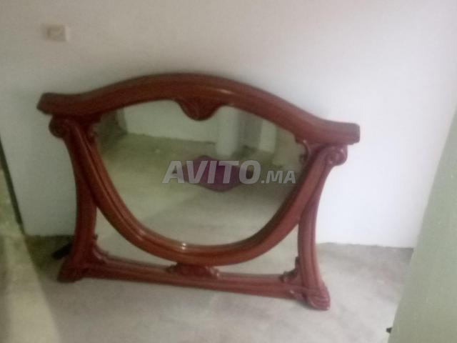 Armoire avec miroir en bon état - 2