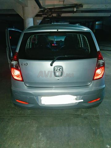 Voiture excellente et économique à vendre - 2