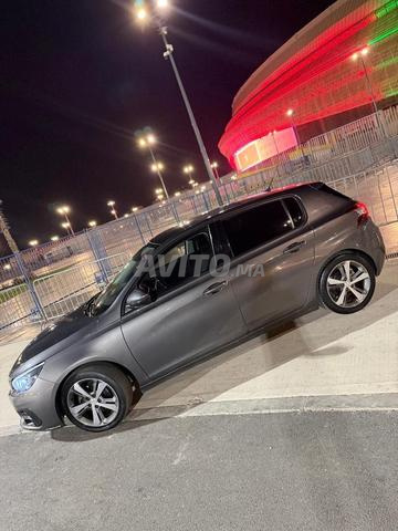 Peugeot 308 Diesel Automatique 2019 à Tanger - 2