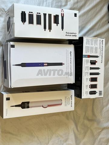 Dyson neuf airstrait/ airwrap
