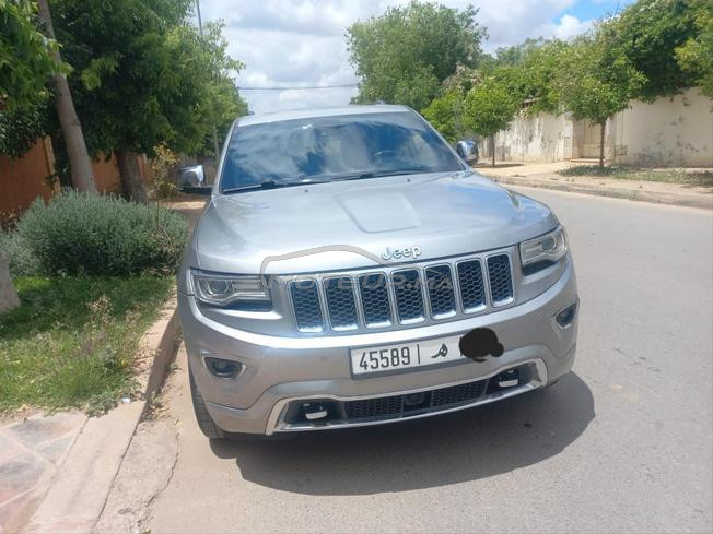 Jeep grand cherokee overland