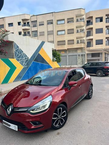 Clio 4 modèle 2020 km 74 000 - 2