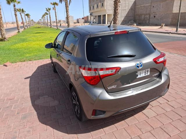 Toyota Yaris Hybride Automatique 2020 à Laâyoune - 2