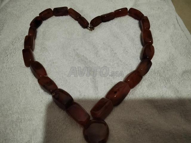 Bon collier de type rare