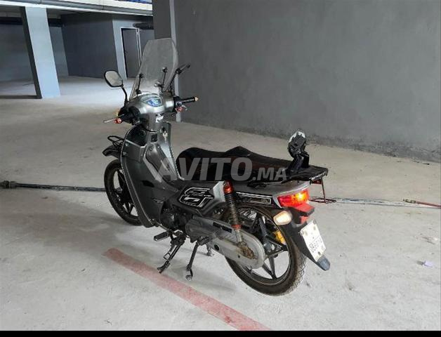 Moto Bacan à vendre à prix raisonnable - 2