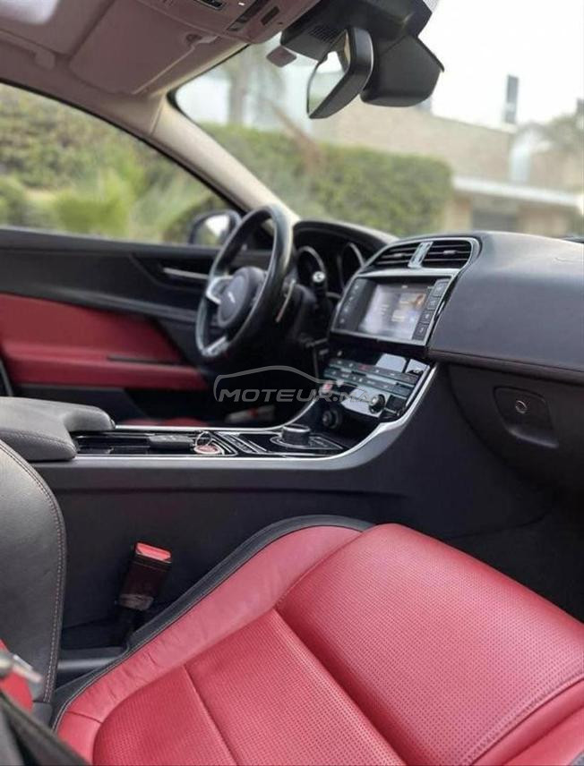 Jaguar Xe R sport excellent état 