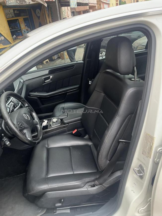 Mercedes classe E en parfait état 