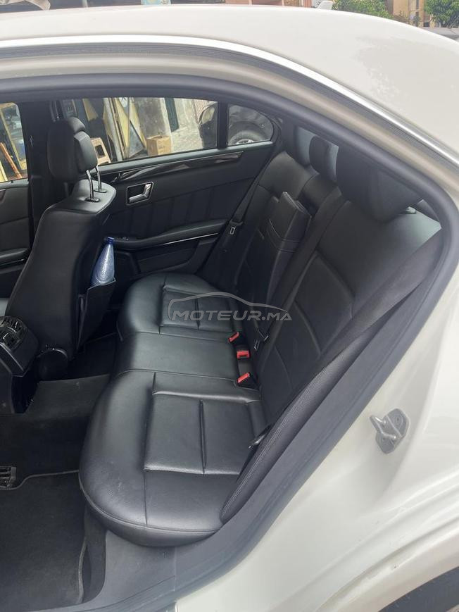 Mercedes classe E en parfait état 