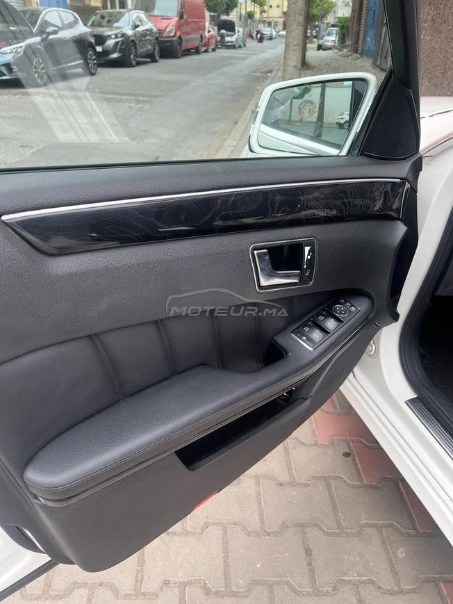 Mercedes classe E en parfait état 
