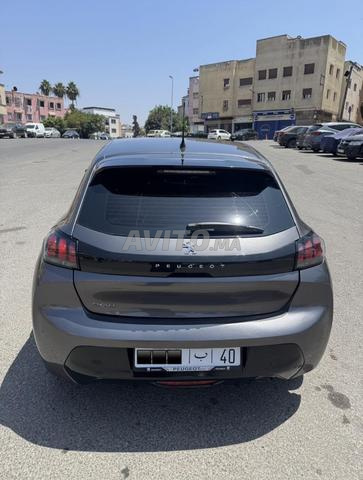 Peugeot 208 Diesel Manuelle 2021 à Casablanca - 2