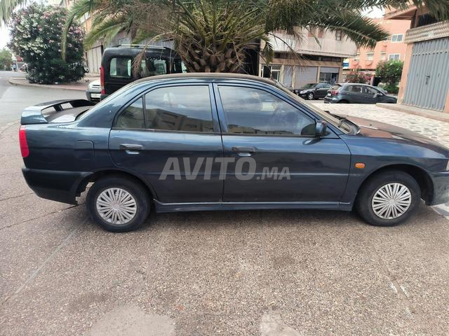 Mitsubishi Lancer essence - 2
