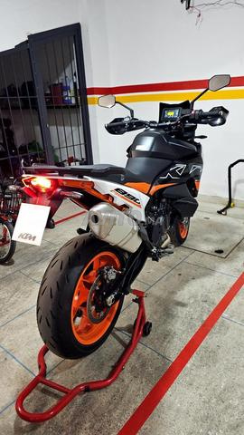 KTM 890cc 7/2025 3500 كم عين السبع
