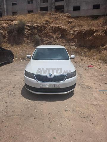 Skoda Rapid Diesel Manuelle 2015 à Agadir - 2