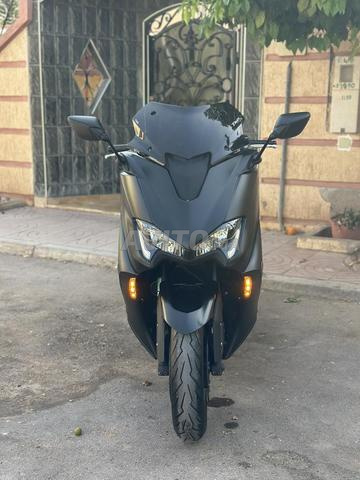 Yamaha Tmax 560 - 2