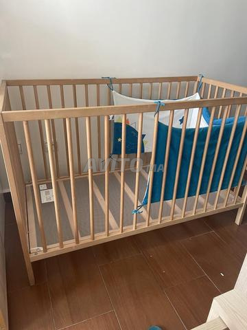 lit bébé IKEA avec matelas - 2