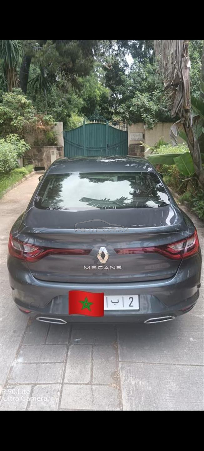 Renault sedan 