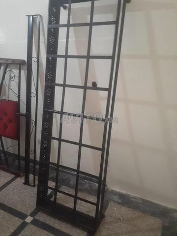 سرير كبير للبيع بحالة جيدة - 2