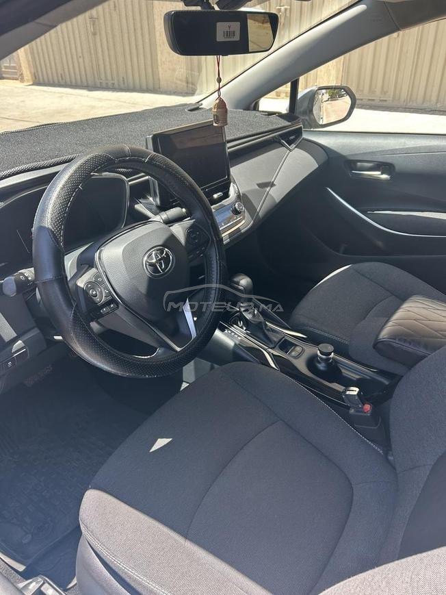 toyota corolla hybrid 
