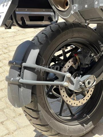 BMW F750 GS sous garantie et full accessories