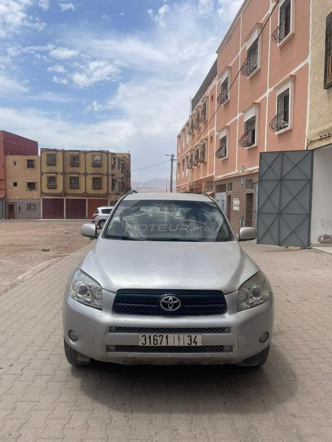 RAV 4 BON ETAT   SON PROBLÈME 