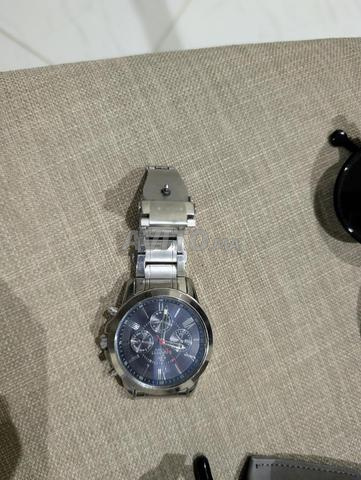 Lunettes & montre - 2