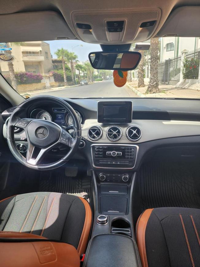 Mercedes GLA 180 D 2015