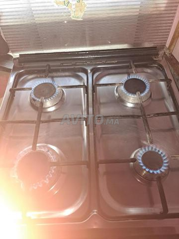 Cuisinière 4 feux en bon état marque goldvision inox - 2