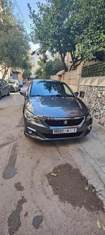 Peugeot 301 modèle 2018, 200 000 km, toujours propre - 2